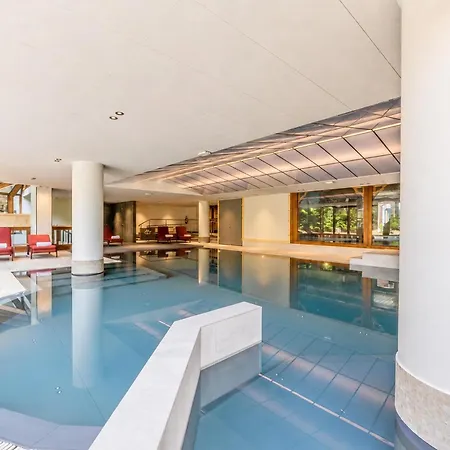 Le Cristal Gm7 Mountain View, Pool, Private Sauna & Parking - Happy Διαμέρισμα