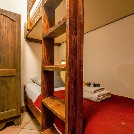 Le Cristal Gm7 Mountain View, Pool, Private Sauna & Parking - Happy Διαμέρισμα *